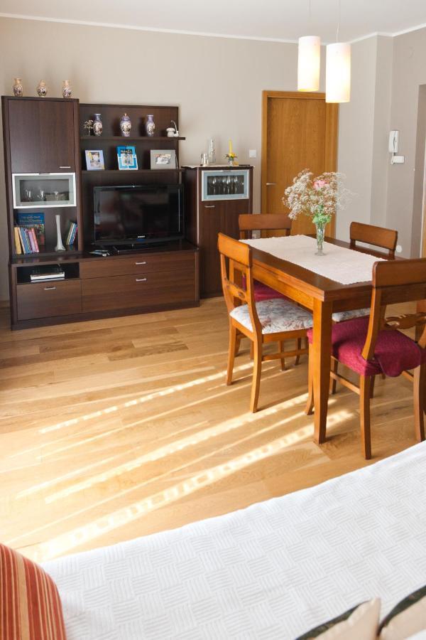 Apartments Silvia Пореч Экстерьер фото