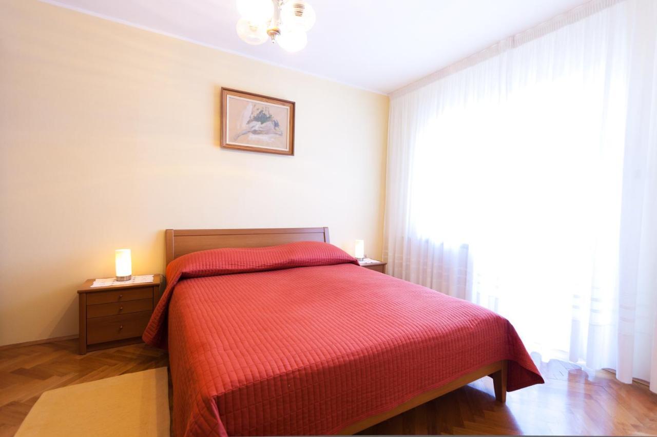 Apartments Silvia Пореч Экстерьер фото